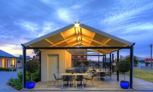 Red Earth Motel Broken Hill Bagian luar foto